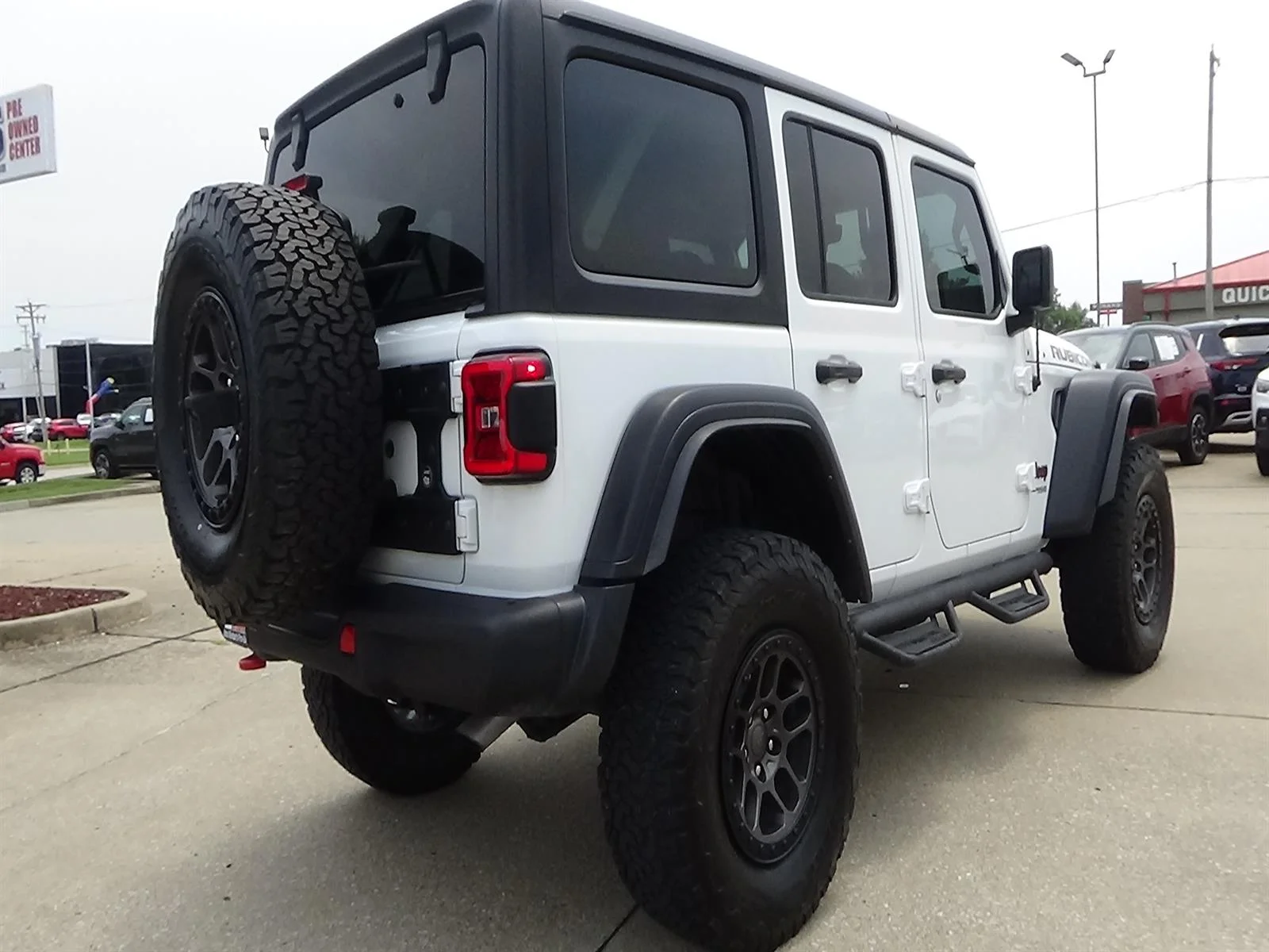 Certified Used 2022 Bright White Clear Coat (pw7) Jeep Rubicon image 6