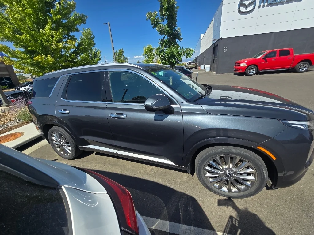 Used 2020 Steel Graphite Hyundai Limited image 16