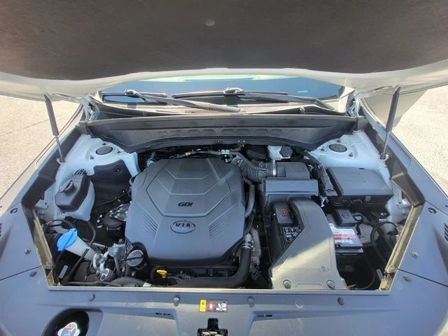 Used 2020 White Kia S image 9