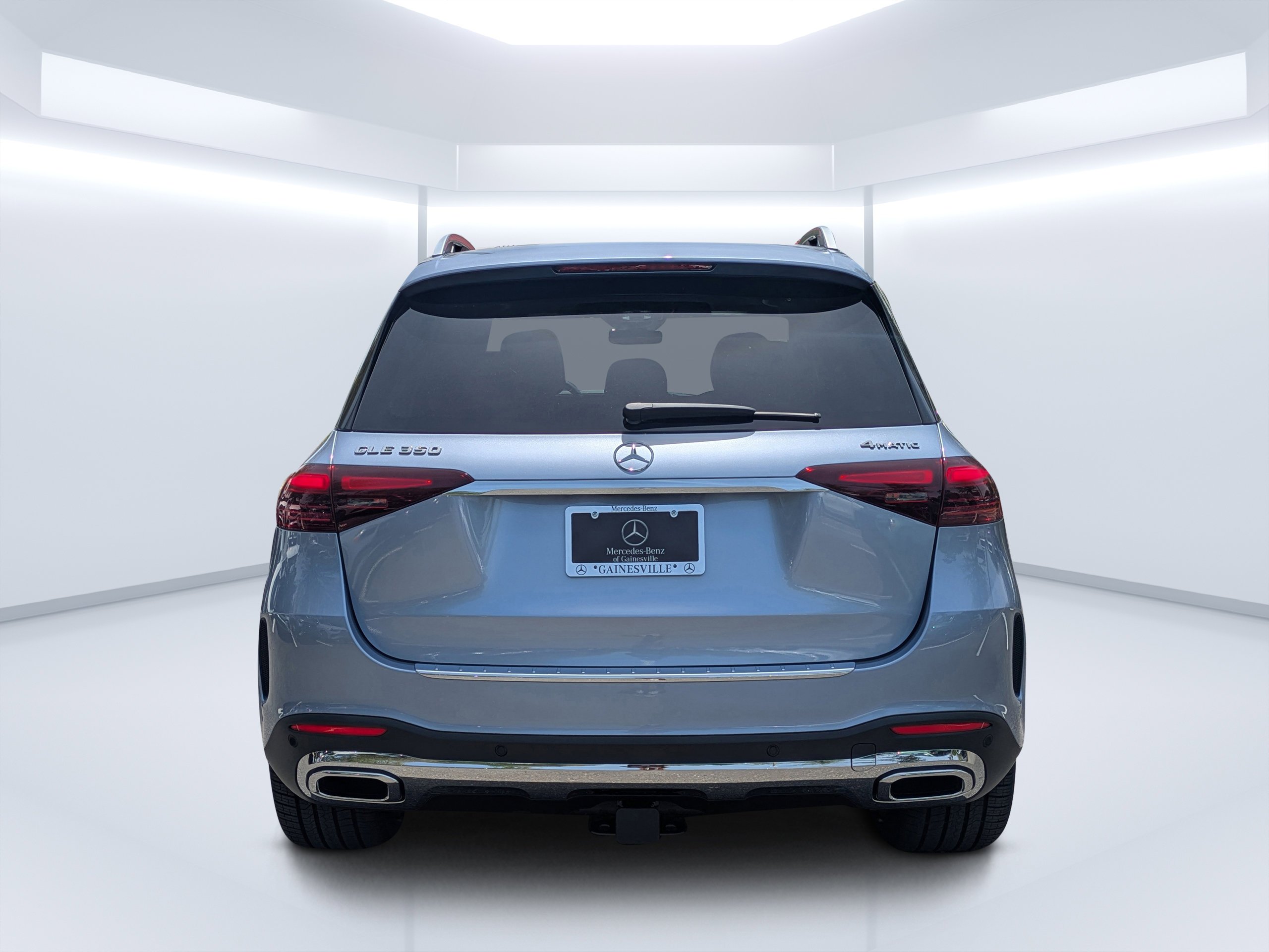 New 2026 MANUFAKTUR Cote d'Azur Light Blue Metallic Mercedes-Benz GLE 350 image 4