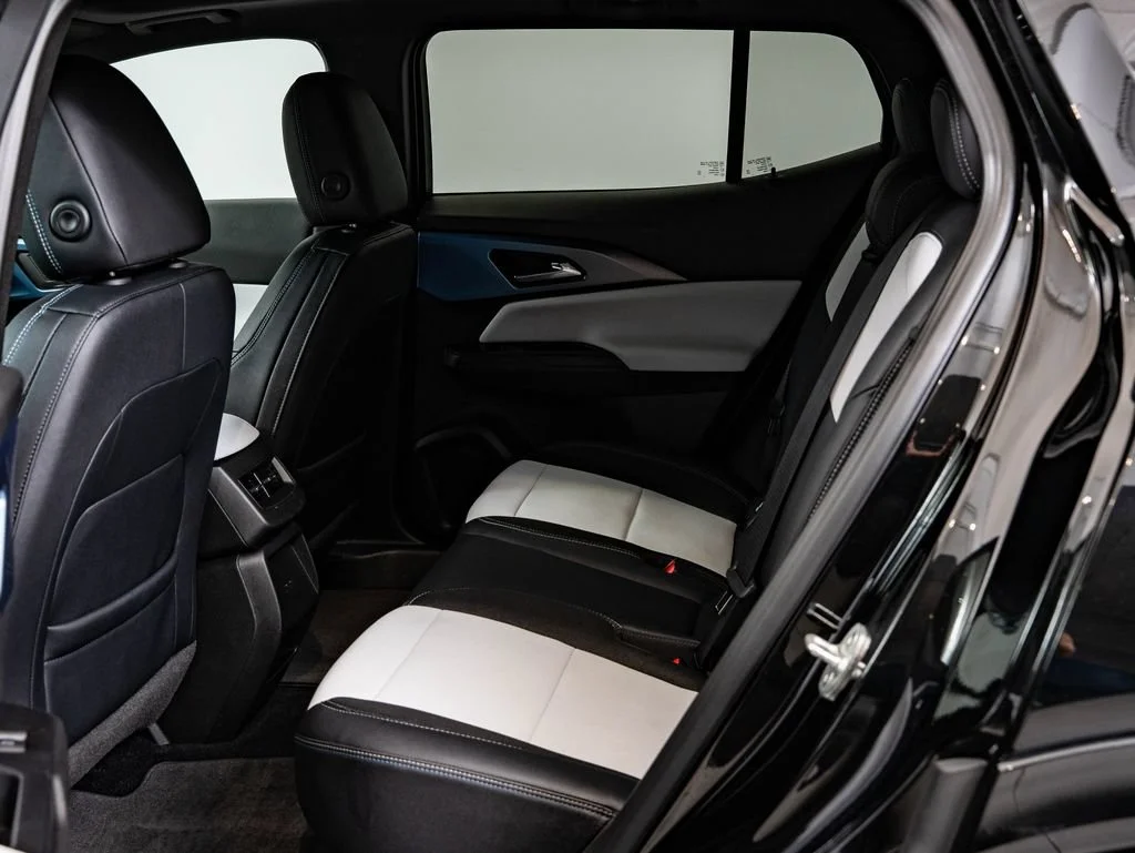 Used 2025 Black Chevrolet LT image 41