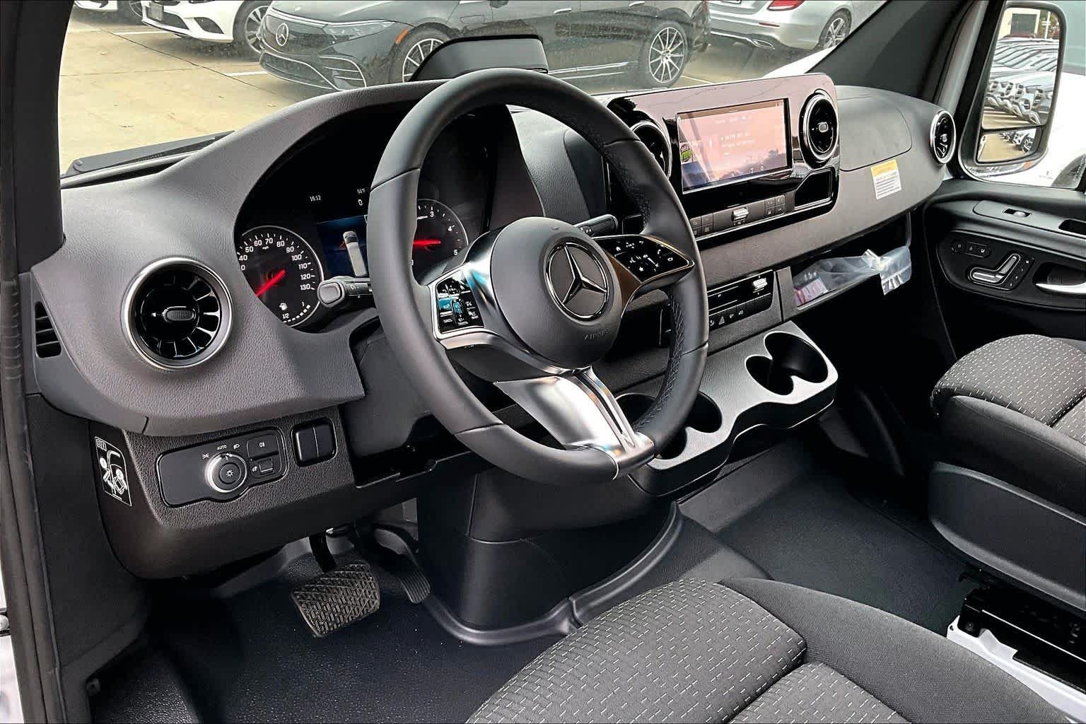 New 2026 Arctic White Mercedes-Benz  image 2