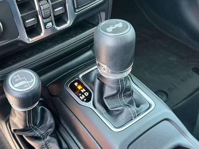 New 2026 Joose Exterior Paint Jeep Sport image 17