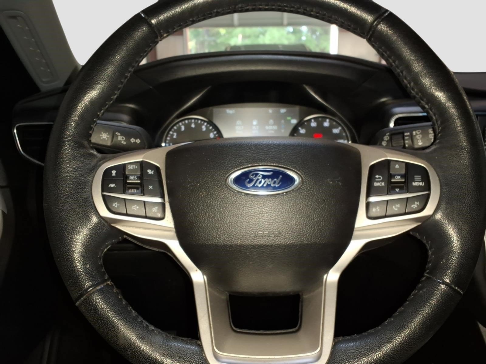 2022 Ford Explorer XLT - Photo 25