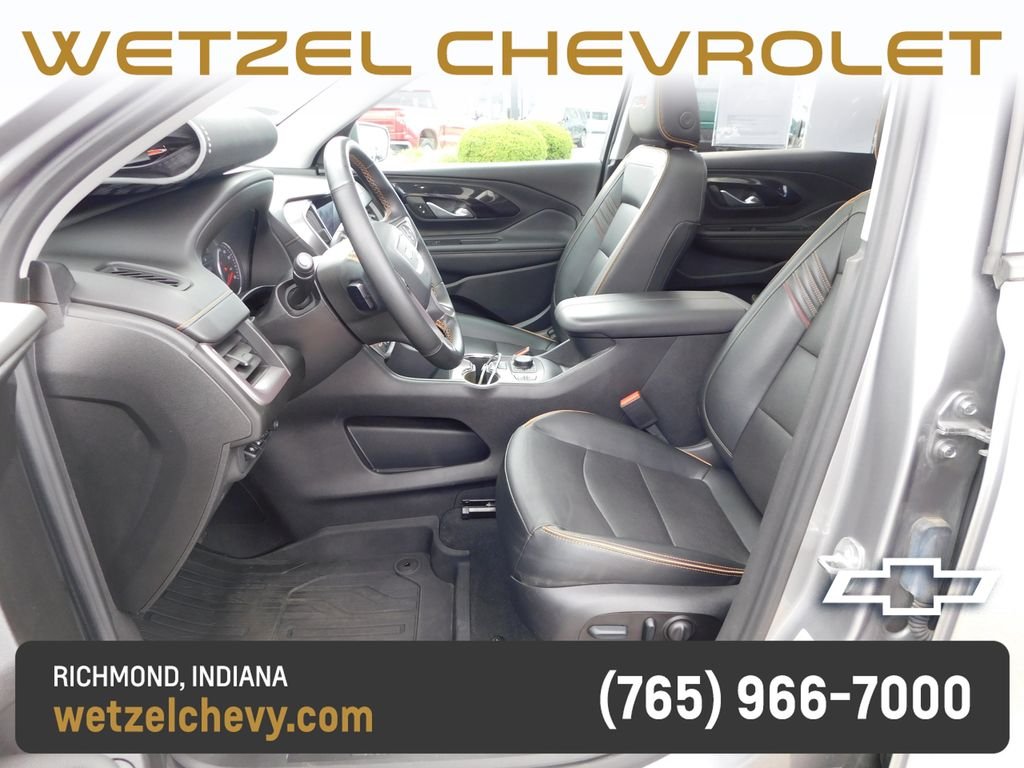 Used 2023 Silver GMC AT4 image 13
