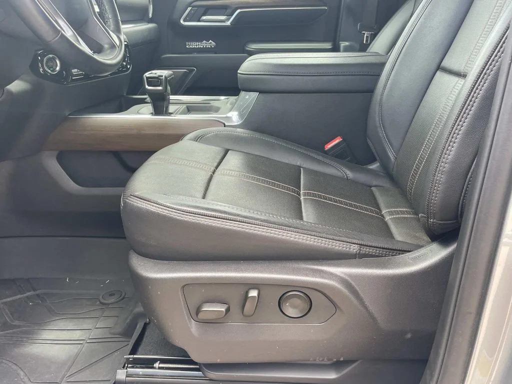 2025 Chevrolet Silverado 1500 High Country - Photo 14
