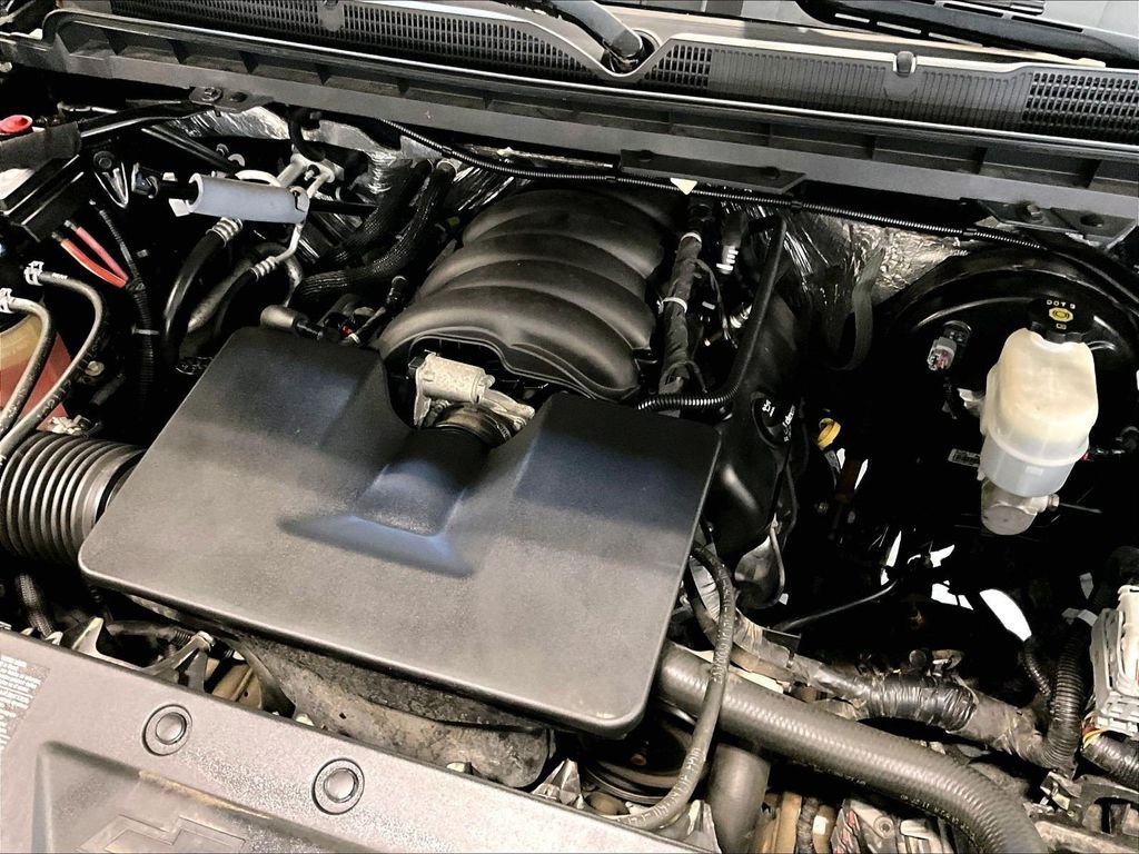 Used 2018 Gray Chevrolet LT image 36