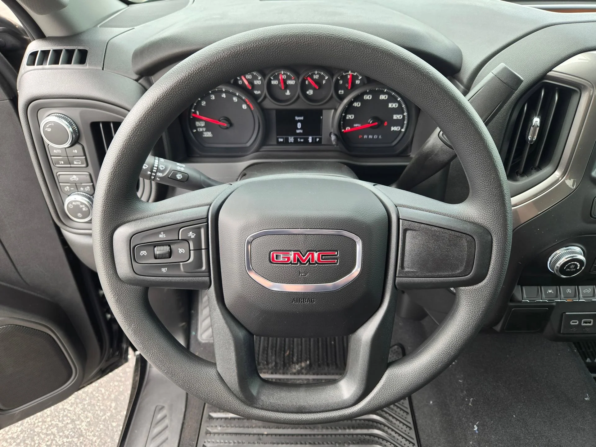 New 2026 Onyx Black GMC Pro image 43