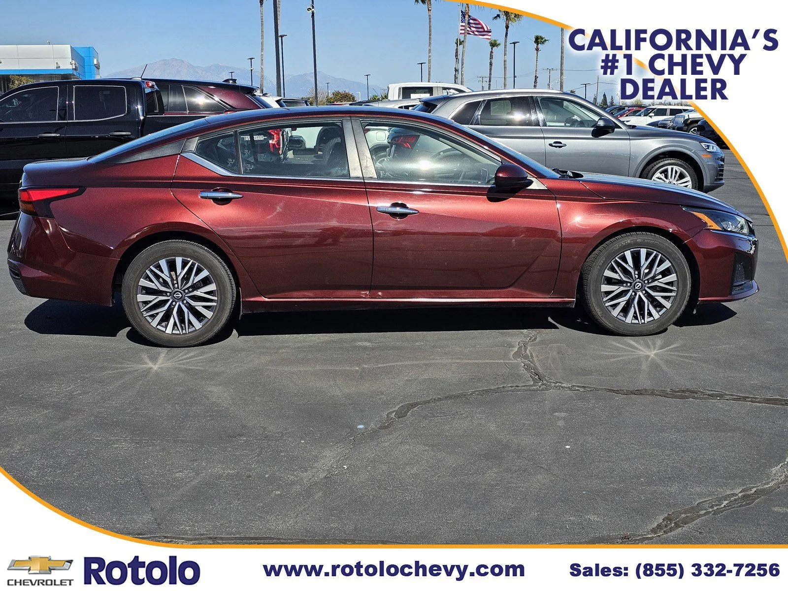 Used 2023 Garnet Pearl Metallic Nissan 2.5 SV image 8