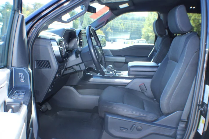 Used 2022  Ford LARIAT 4WD image 20