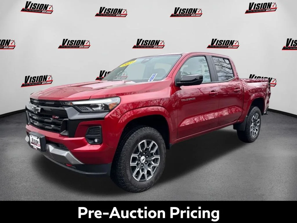 Used 2023 Red Chevrolet Z71 image 1
