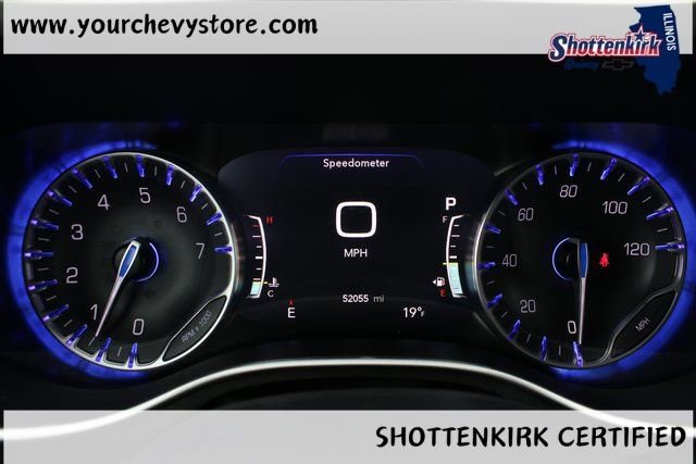 Used 2025 White Chrysler Select image 23