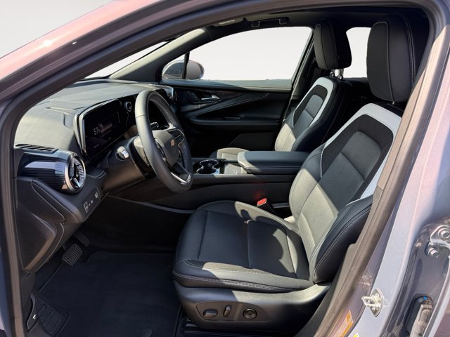 2024 Chevrolet Blazer EV LT - Photo 11