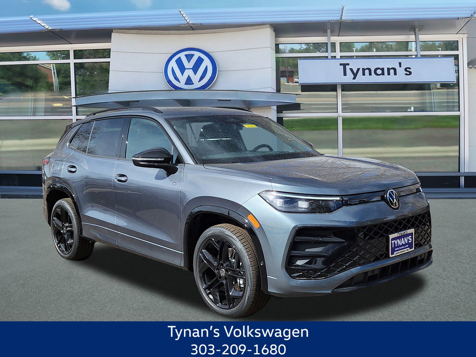 2026 Volkswagen Tiguan SE R-LINE BLACK