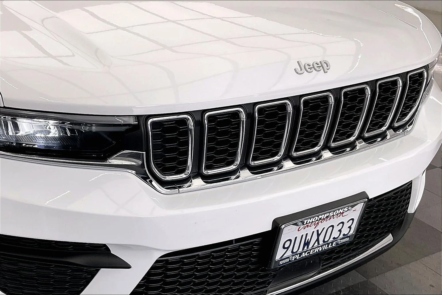 Used 2025 Bright White Clearcoat Jeep Laredo image 30