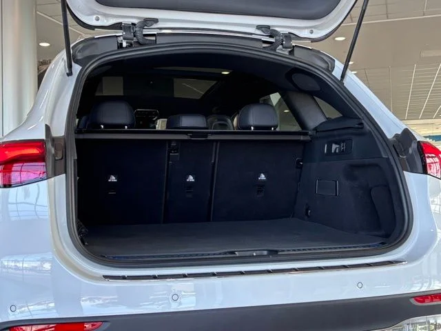 Used 2026 White Mercedes-Benz GLC 300 image 25