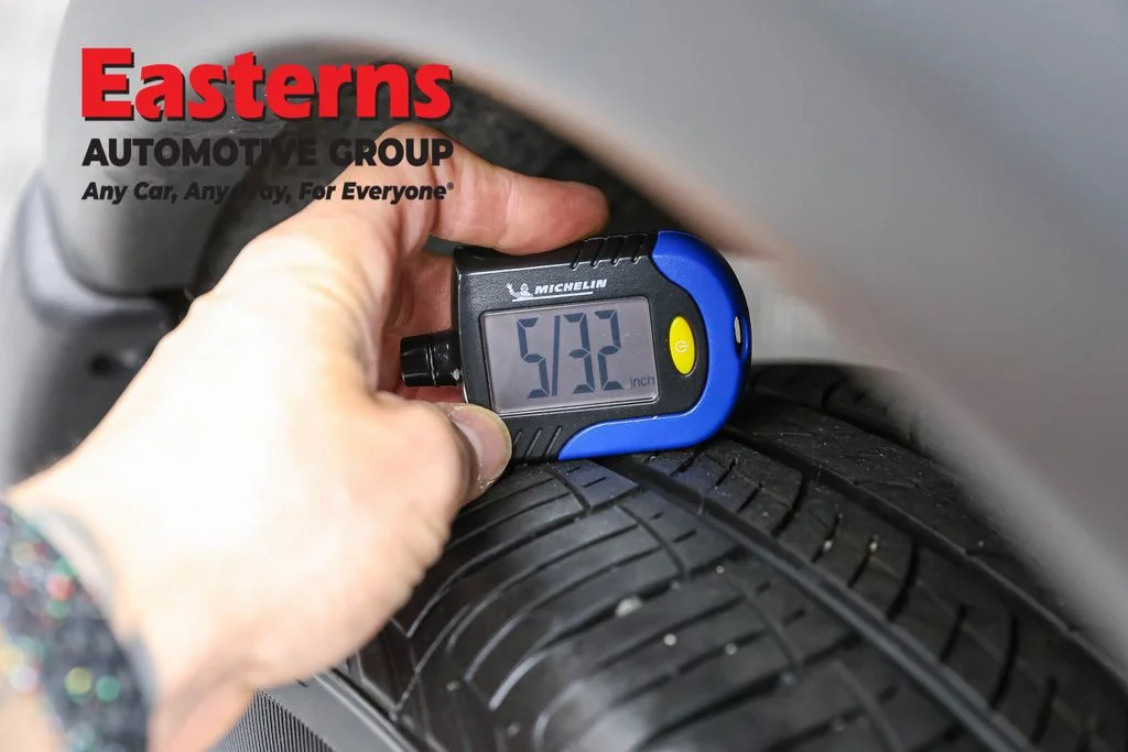 Used 2023 Gray Nissan SV image 29