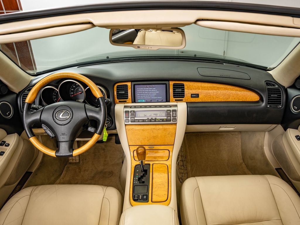 Used 2004 Green Lexus 430 image 5