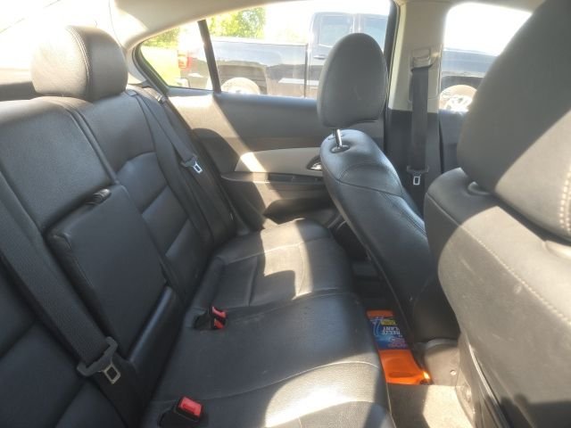 Used 2013 Black Chevrolet LS image 5