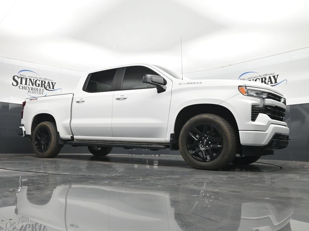 Used 2023 SUMMIT WHITE Chevrolet RST image 26