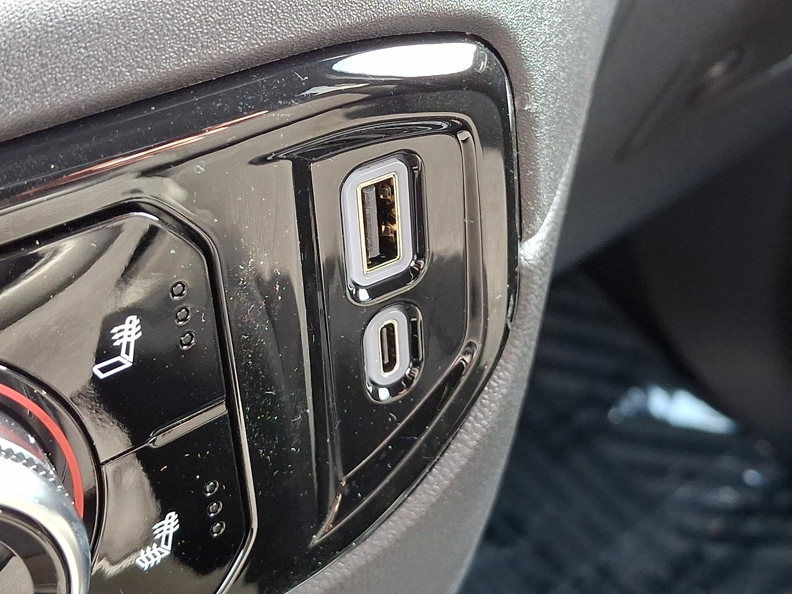 2026 GMC Sierra 1500 SLE - Photo 21