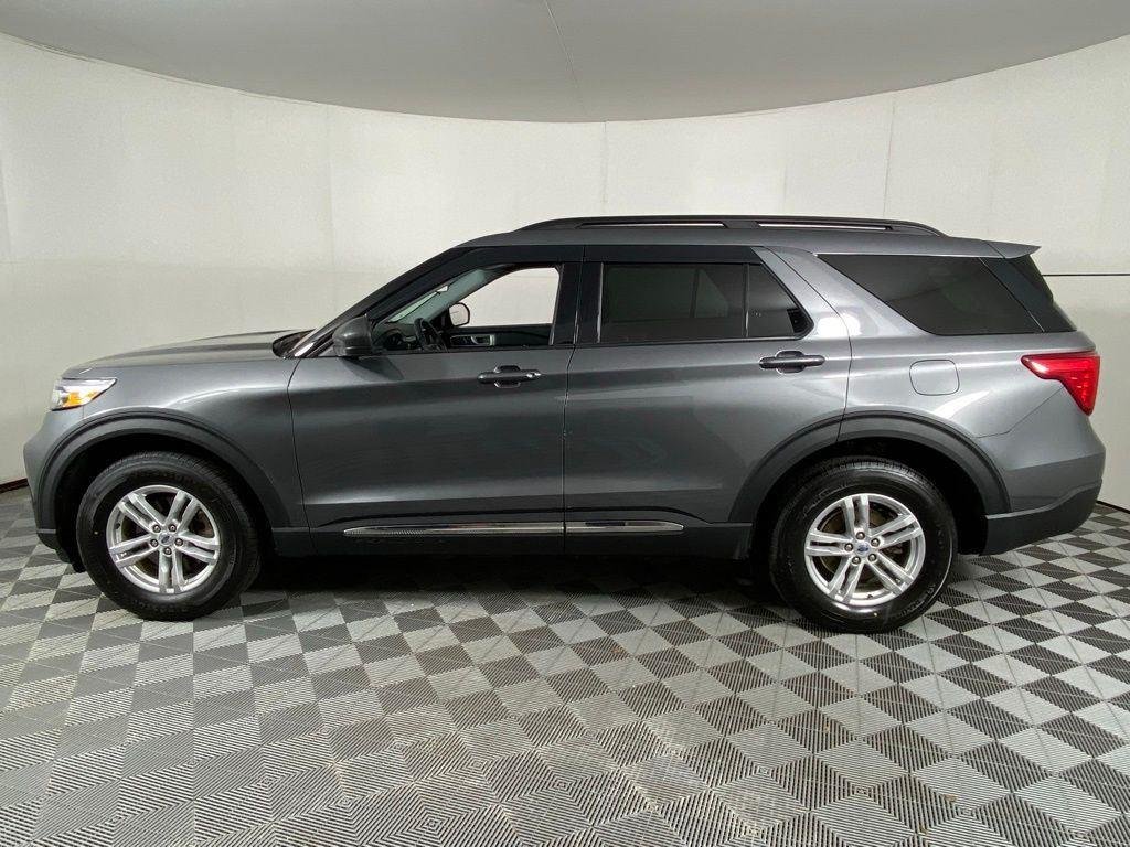 Used 2023 Gray Metallic Ford XLT image 7