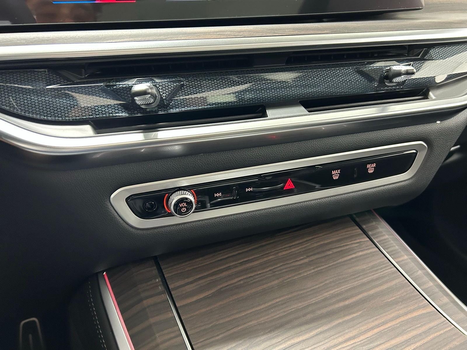 2026 BMW X5 40i - Photo 19