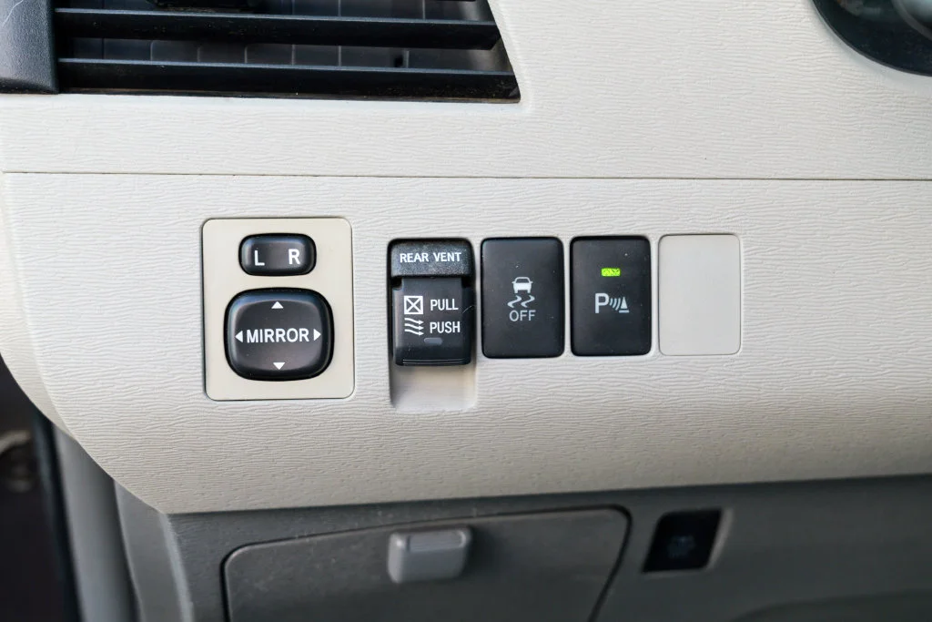 Used 2011 Predawn Gray Mica Toyota XLE image 49