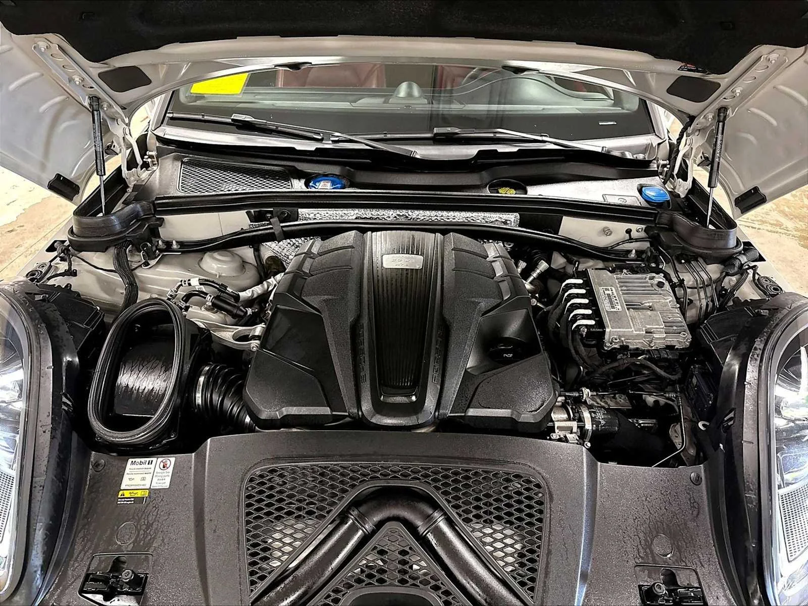 Certified Used 2022 Chalk Porsche GTS image 32