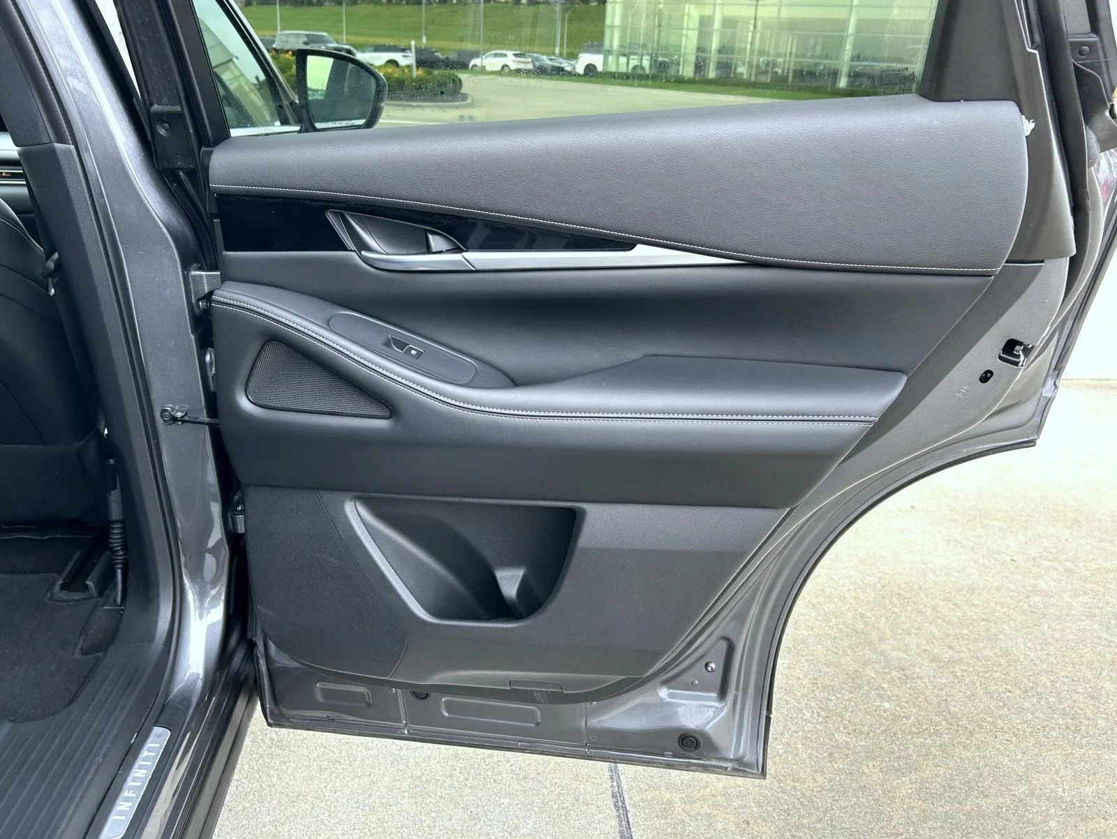 2025 INFINITI QX60 PURE - Photo 17