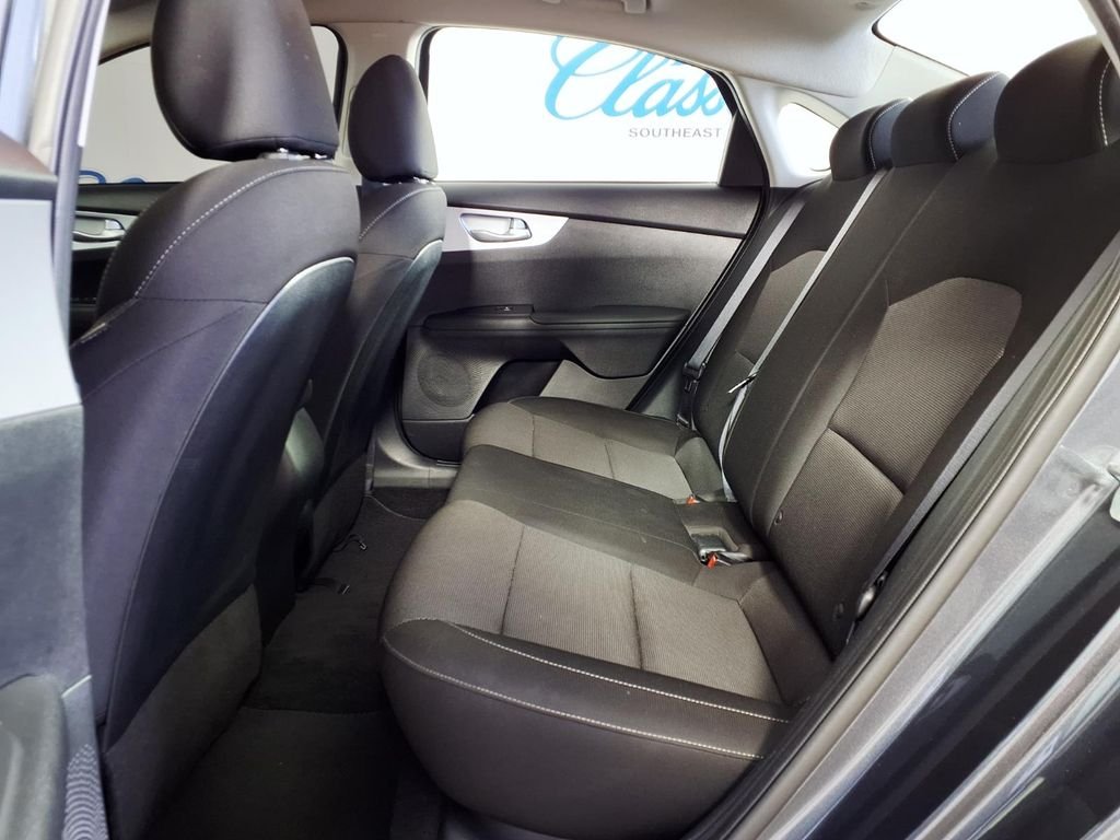 Used 2024 Gray Kia LXS image 10