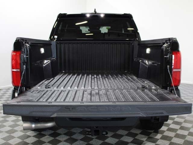 2025 Toyota Tacoma TRD Off Road - Photo 15