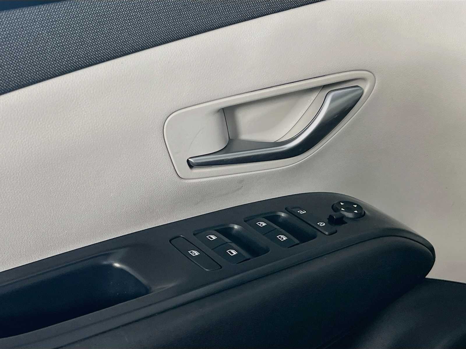Used 2024 Intense Blue Hyundai SEL image 18