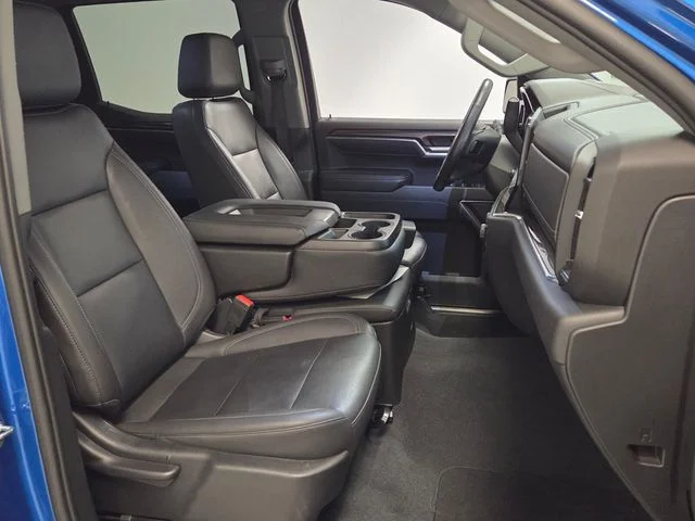 Used 2022 Blue Chevrolet LT image 17