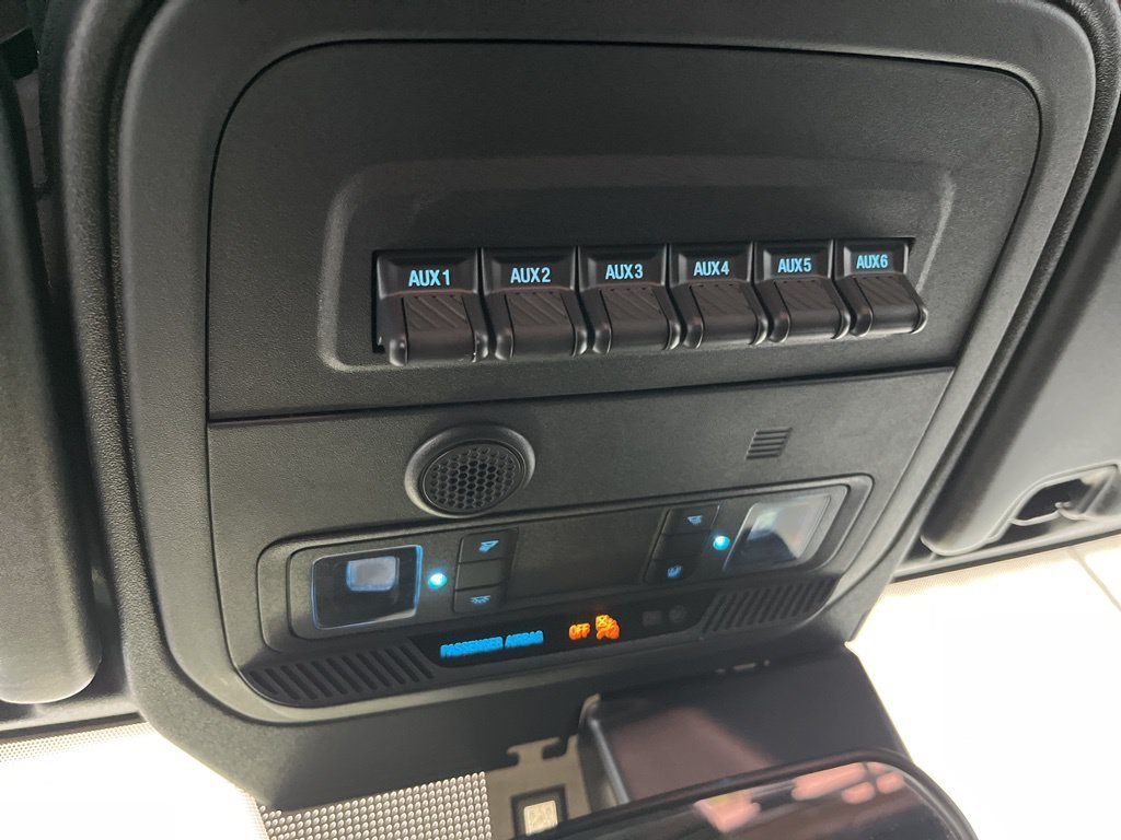 Used 2024 Gray Ford Badlands image 18