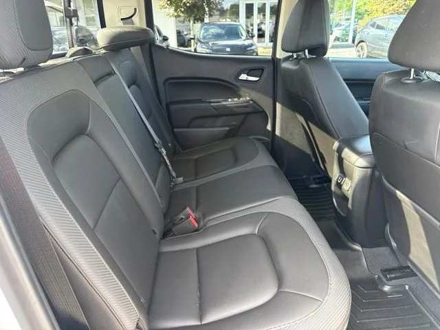 Used 2021 White GMC AT4 w/Leather image 28