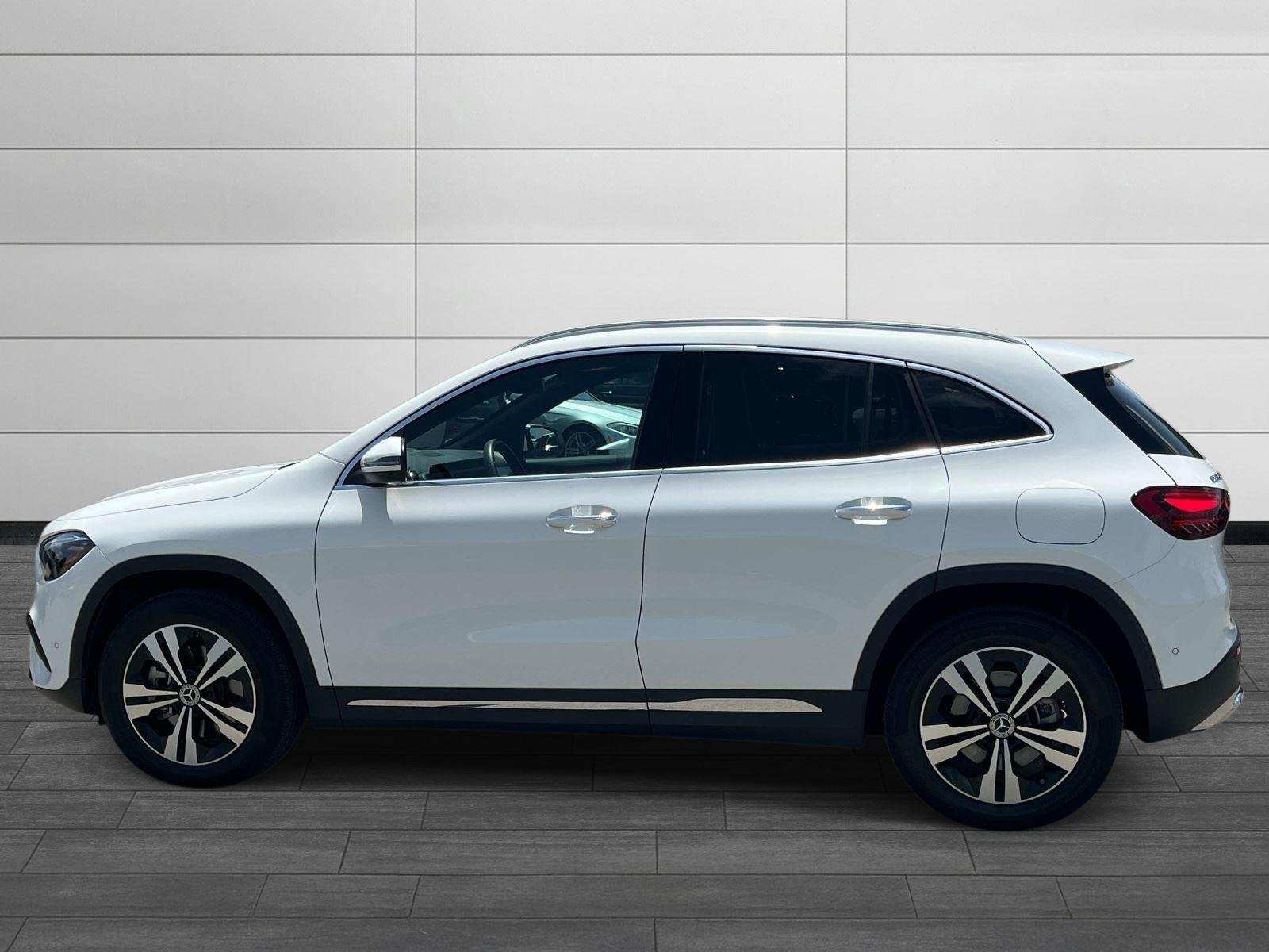 Certified Used 2025 Polar White Mercedes-Benz GLA 250 image 6