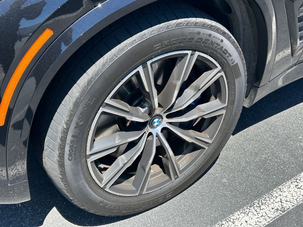 Certified Used 2024 Black Sapphire Metallic BMW xDrive50e image 3