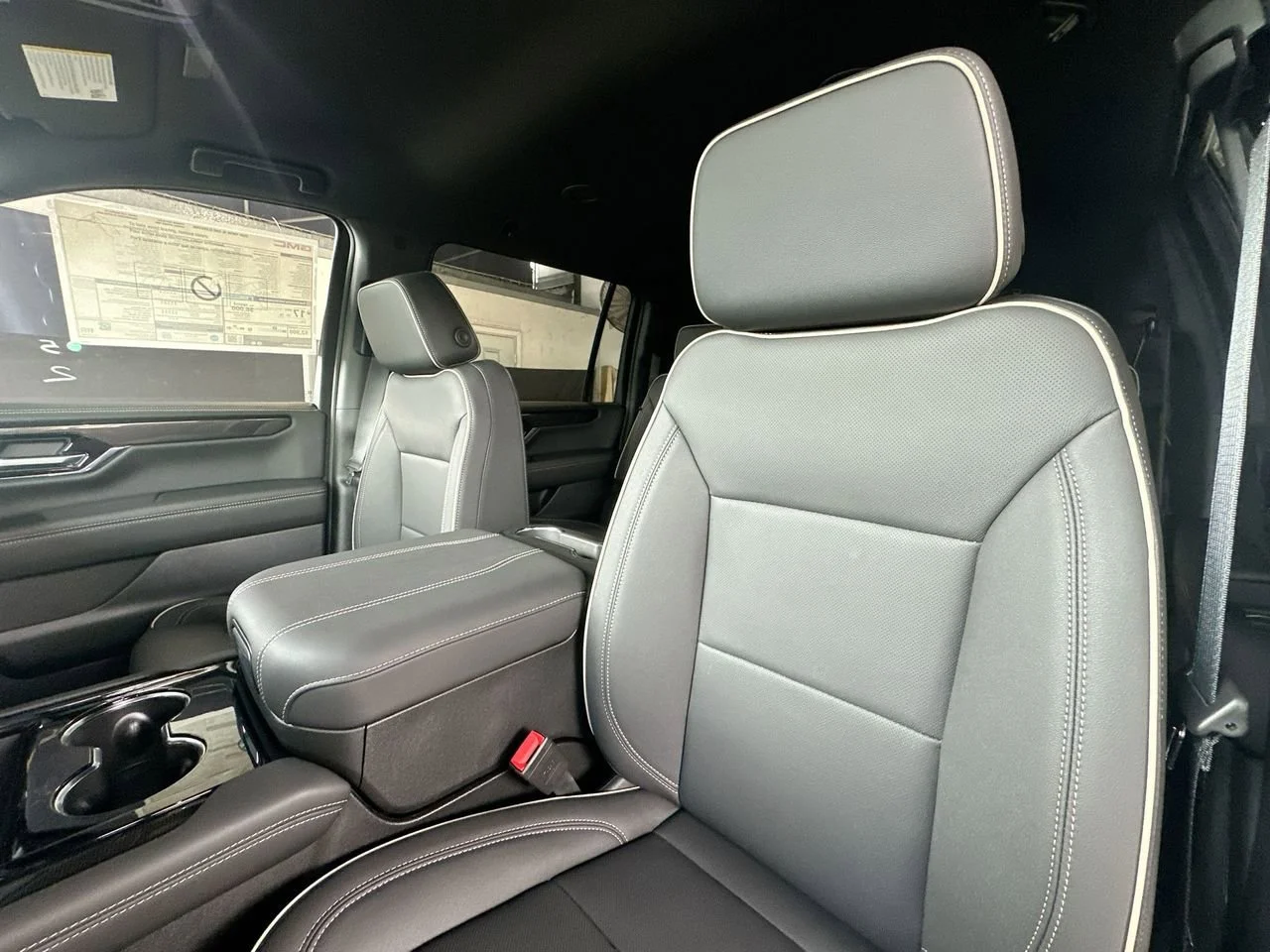 2026 GMC Yukon XL Elevation - Photo 14