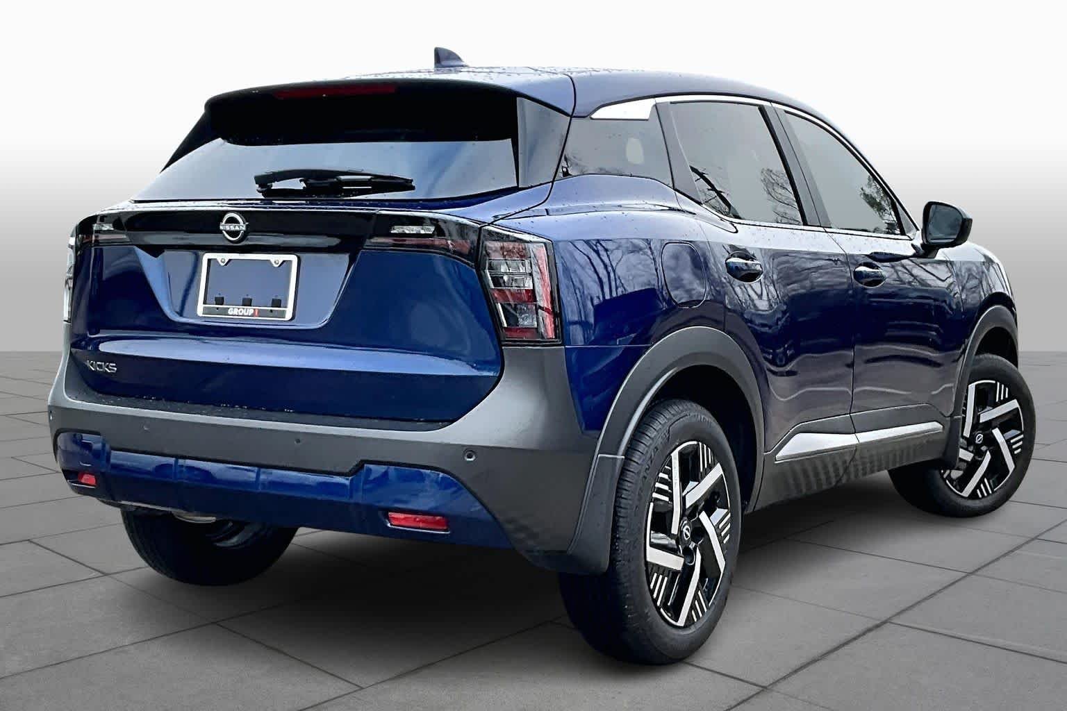 Used 2025 Deep Blue Pearl Nissan SV image 11