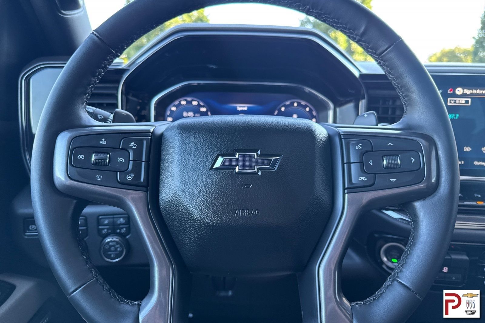 Used 2025 Black Chevrolet ZR2 image 27