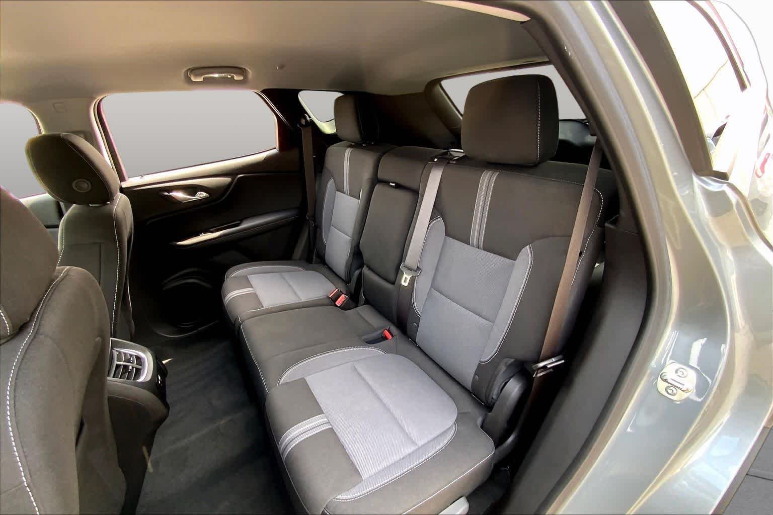 Used 2024 Sterling Gray Metallic Chevrolet LT image 20