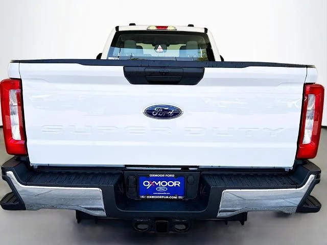 New 2026 Oxford White Ford F-250® XL image 35
