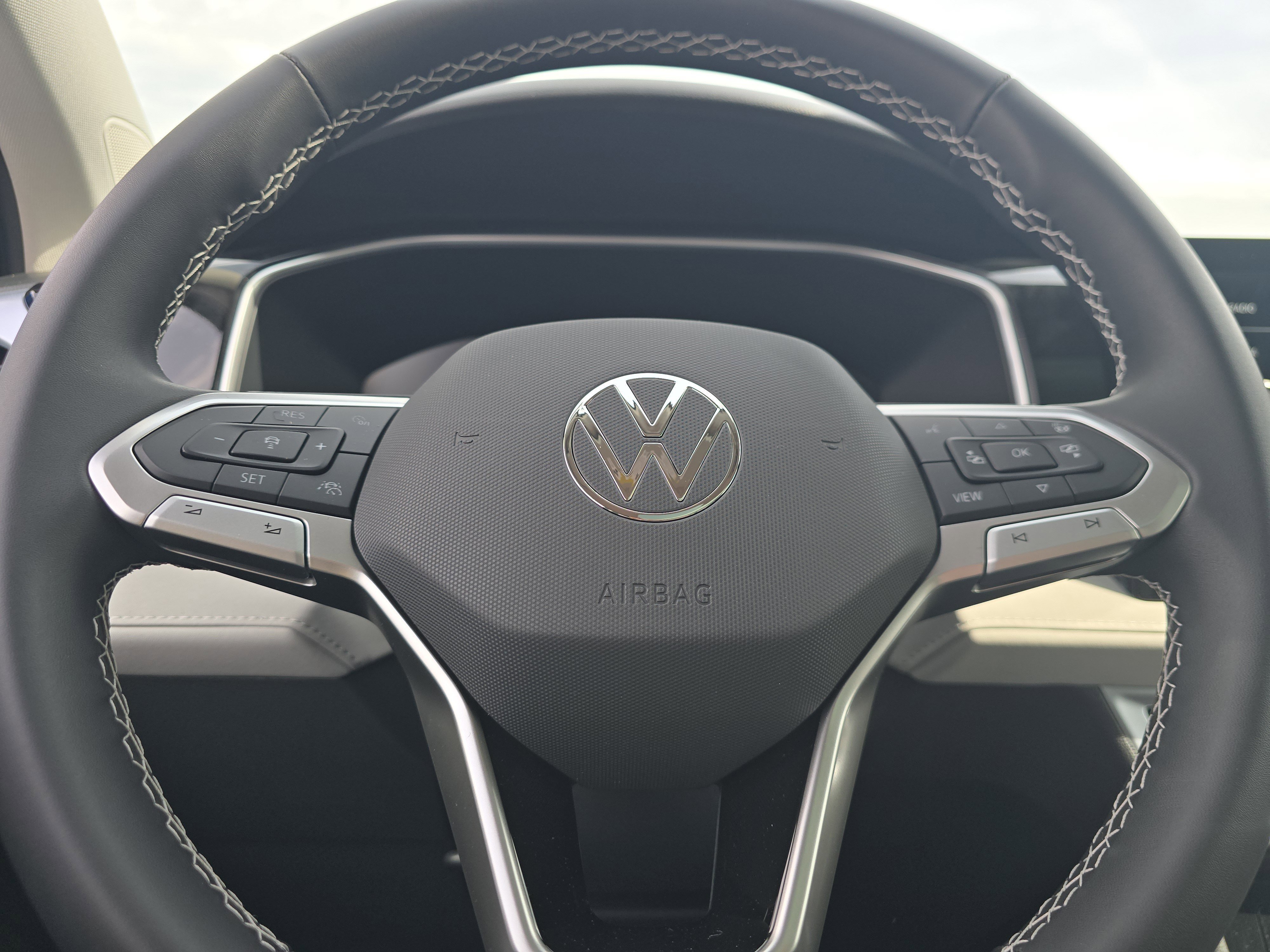 New 2026 Cornflower Blue Volkswagen SE image 21