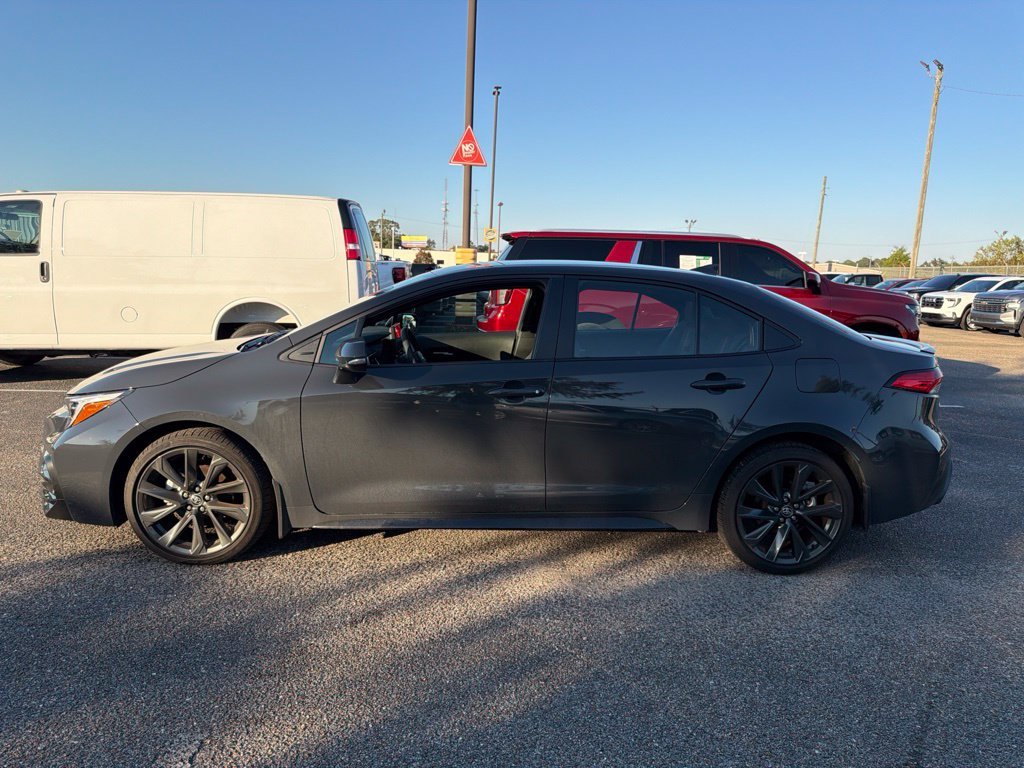 Used 2026 Gold Toyota SE image 5