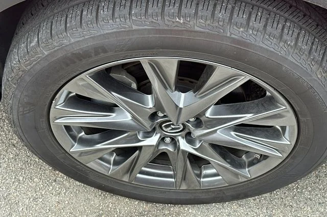 Used 2019 Red Mazda Signature image 4