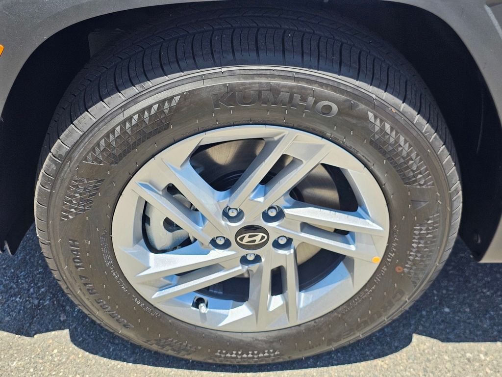 New 2026 Black Hyundai SE image 9
