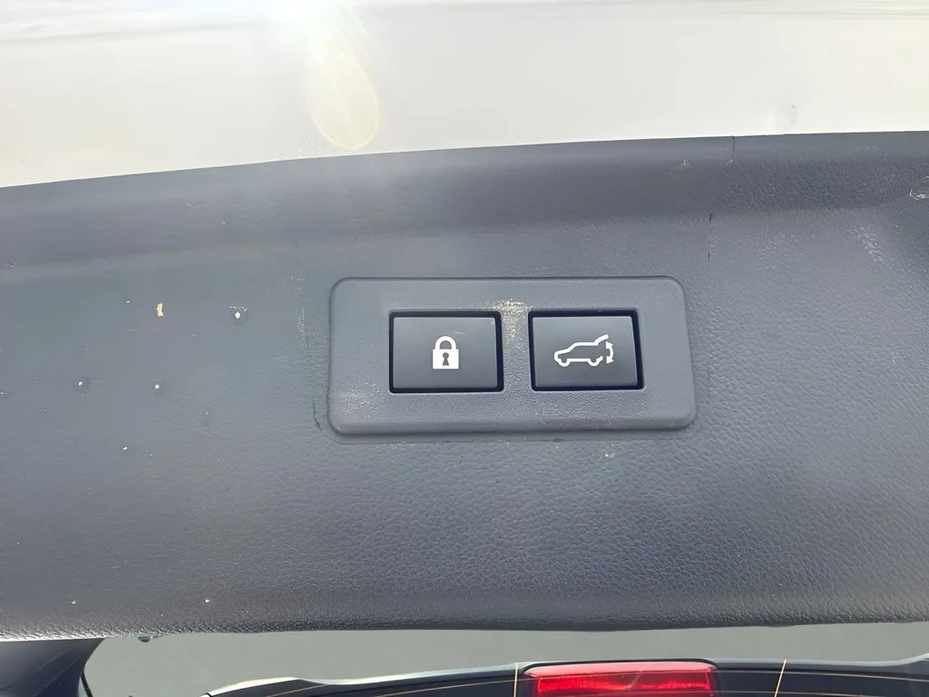 Used 2025 Silver Subaru Premium image 19