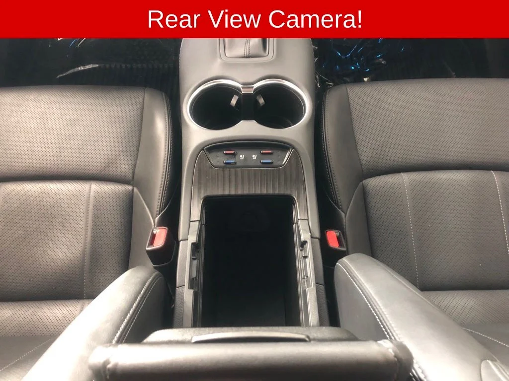 Used 2021 Silver Toyota XLE image 9