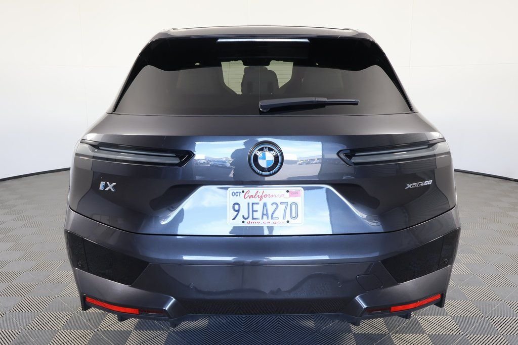 Used 2024 Dark Graphite BMW xDrive50 image 5